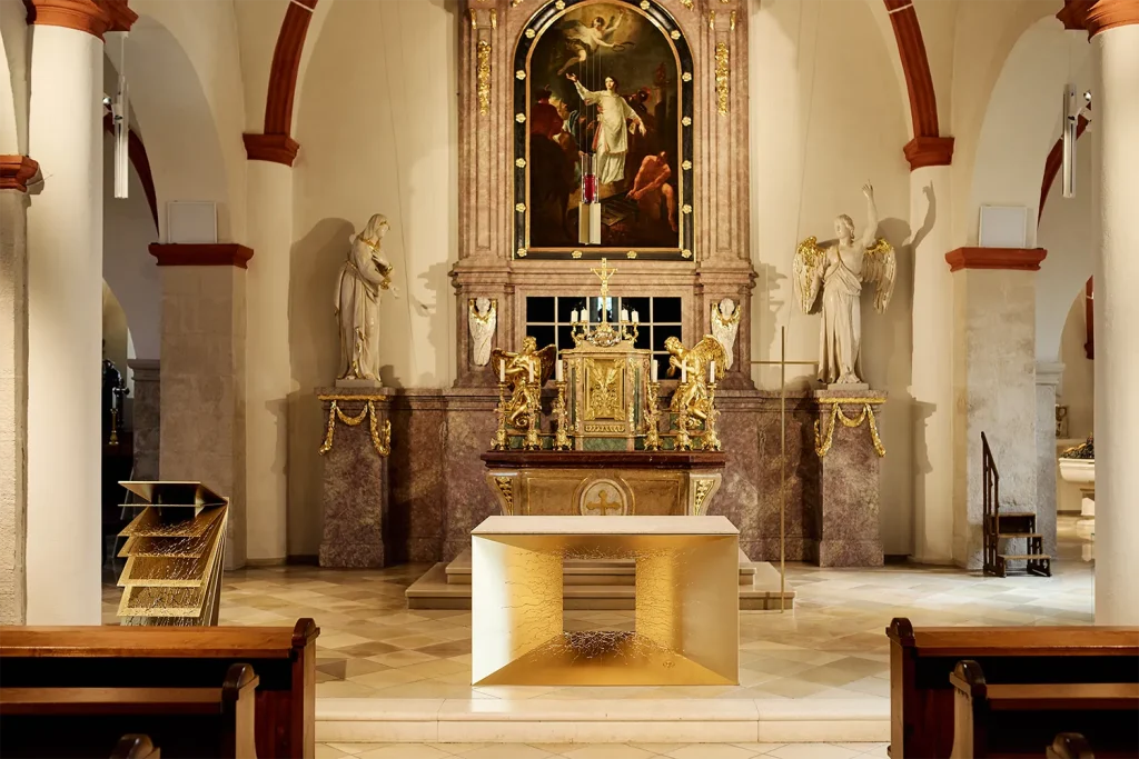 Detail der Messingarbeiten – Pfarrkirche Sollenau