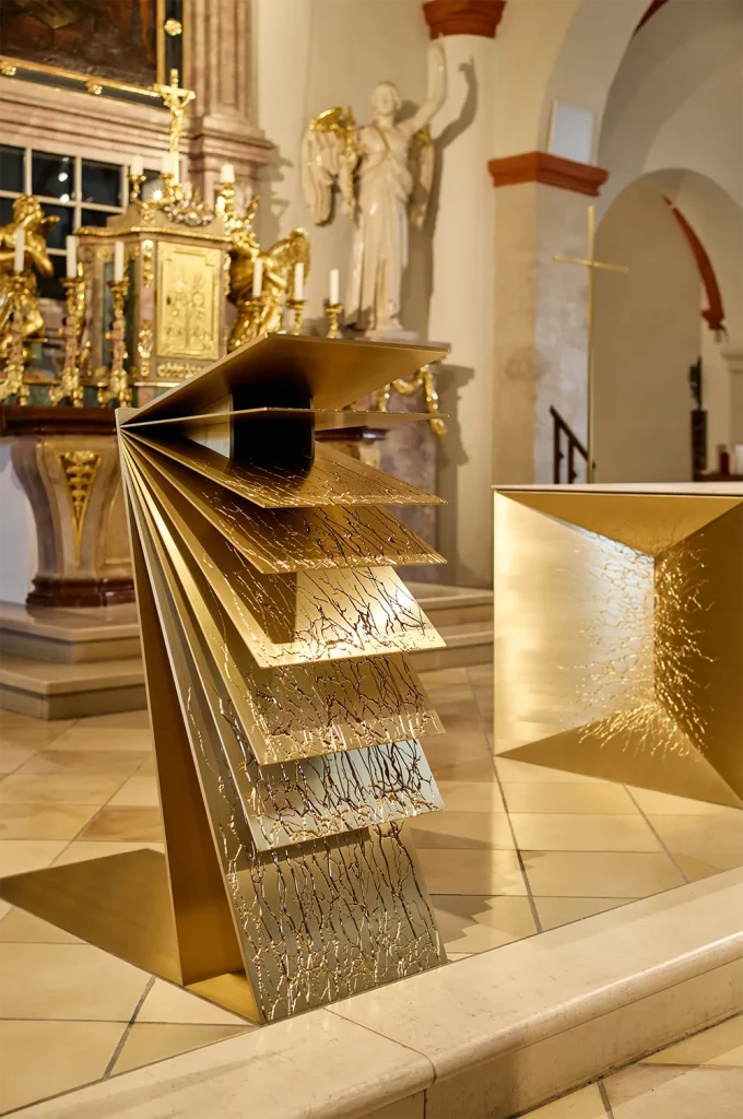 Detail der Messingarbeiten – Pfarrkirche Sollenau